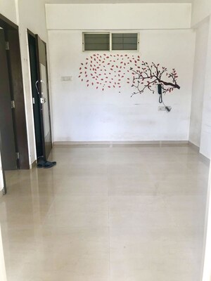 Room in 3 BHK Apartment at Rishikesh Seraph Supremus, Bavdhan – for Rent