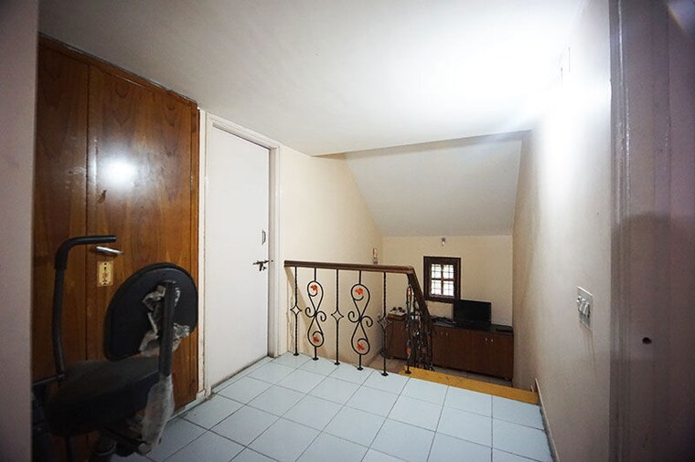Bedroom, ghuma 5 Bedroom 300 Sq.Yd. Independent House In Ghuma Ahmedabad 10515623