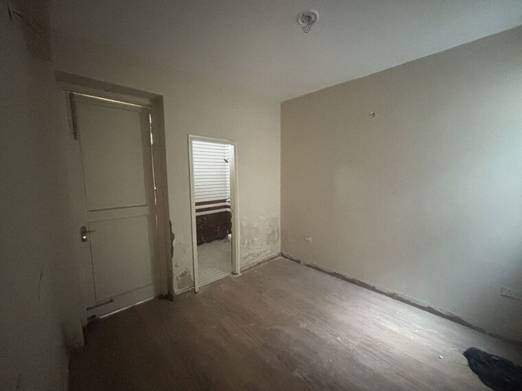 Room, tdi-the-grand-retreat 3 Bedroom 180 Sq.Yd. Builder Floor In Sector 88 Faridabad 10515646