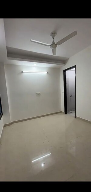 2 BHK Builder Floor For Sale in Mahavir Enclave