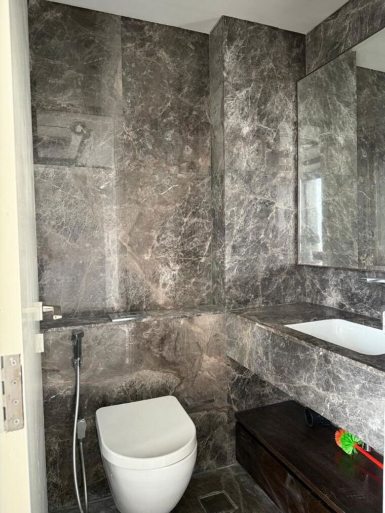 Bathroom, lodha-trump-tower 3 Bedroom 1840 Sq.Ft. Apartment In Worli Mumbai 10515457
