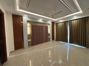 Bedroom in 4 BHK Apartment at Aradhya Homes, Sector 67a – for Rent