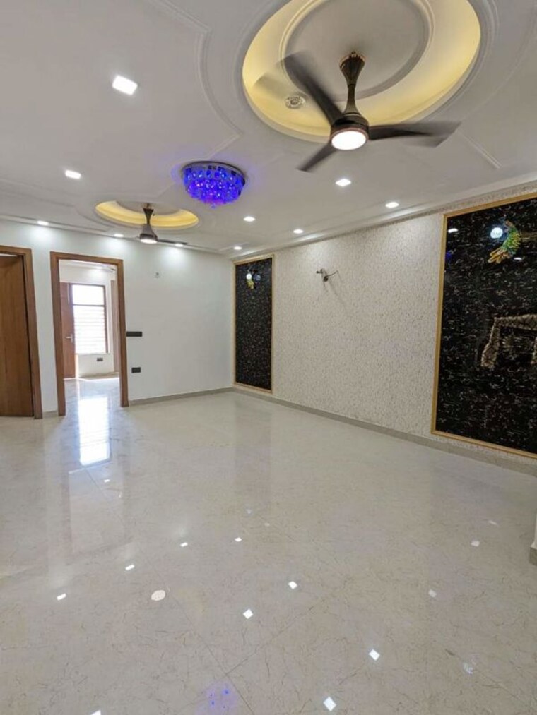 Room, puri-kohinoor 3 Bedroom 1350 Sq.Ft. Builder Floor In Sector 89 Faridabad 10515671