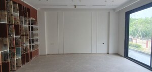 Building Lobby in 4 BHK Builder Floor at Palam Vihar – for Rent