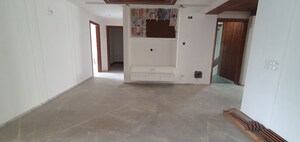 Room in 4 BHK Builder Floor at Palam Vihar – for Rent