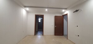 Room in 4 BHK Builder Floor at Palam Vihar – for Rent