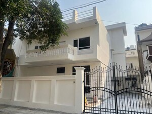 6 BHK Independent House For Sale in Sector 39