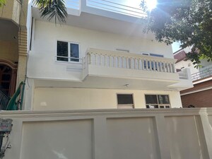 6 BHK Independent House – Exterior View View at Sector 39 - for Sale