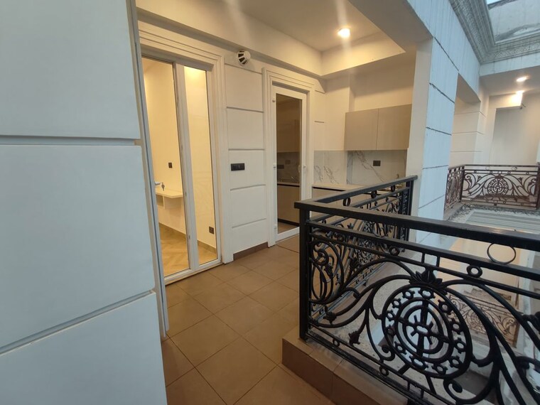 Balcony, raj-one-good-earth 3 Bedroom 1616 Sq.Ft. Apartment In Sector 71 Gurgaon 10494222