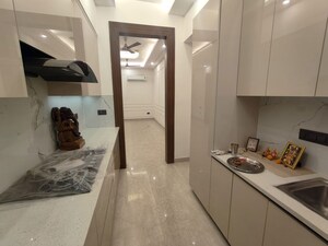 Building Lobby in 3 BHK Apartment at Raj One Good Earth, Sector 71 – for Rent