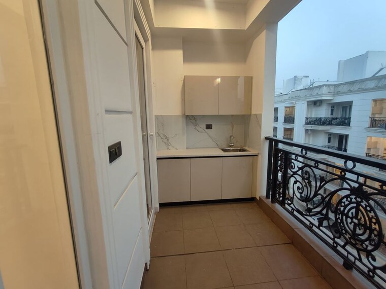 Kitchen, raj-one-good-earth 3 Bedroom 1616 Sq.Ft. Apartment In Sector 71 Gurgaon 10494222