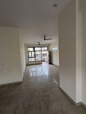 Room in 3 BHK Apartment at Atlantis CGHS, Sector 47 – for Rent