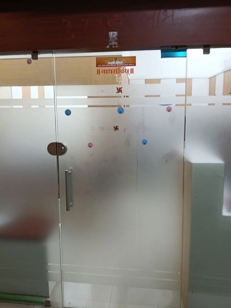 Team Area, express-zone Commercial Office Space 240 Sq.Ft. In Malad East Mumbai 10515705