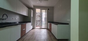 Room in 1 BHK Builder Floor at Sector 22 – for Rent