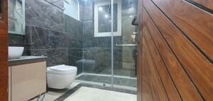Bathroom in 1 BHK Builder Floor at Sector 22 – for Rent