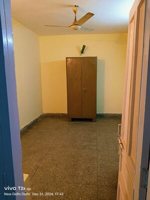 2 BHK Apartment For Rent in Lajpat Nagar Iii