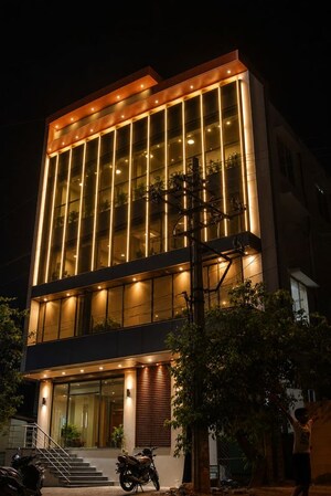  Showroom For Sale in Hbr Layout