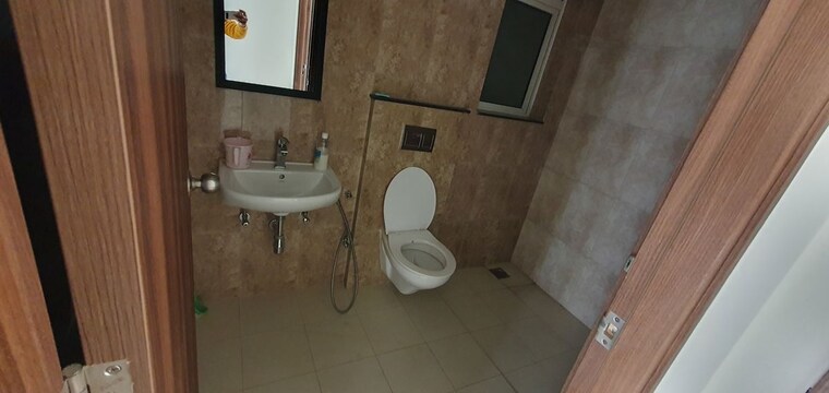 Bathroom, sector 22 1 Bedroom 800 Sq.Ft. Builder Floor In Sector 22 Gurgaon 10515748