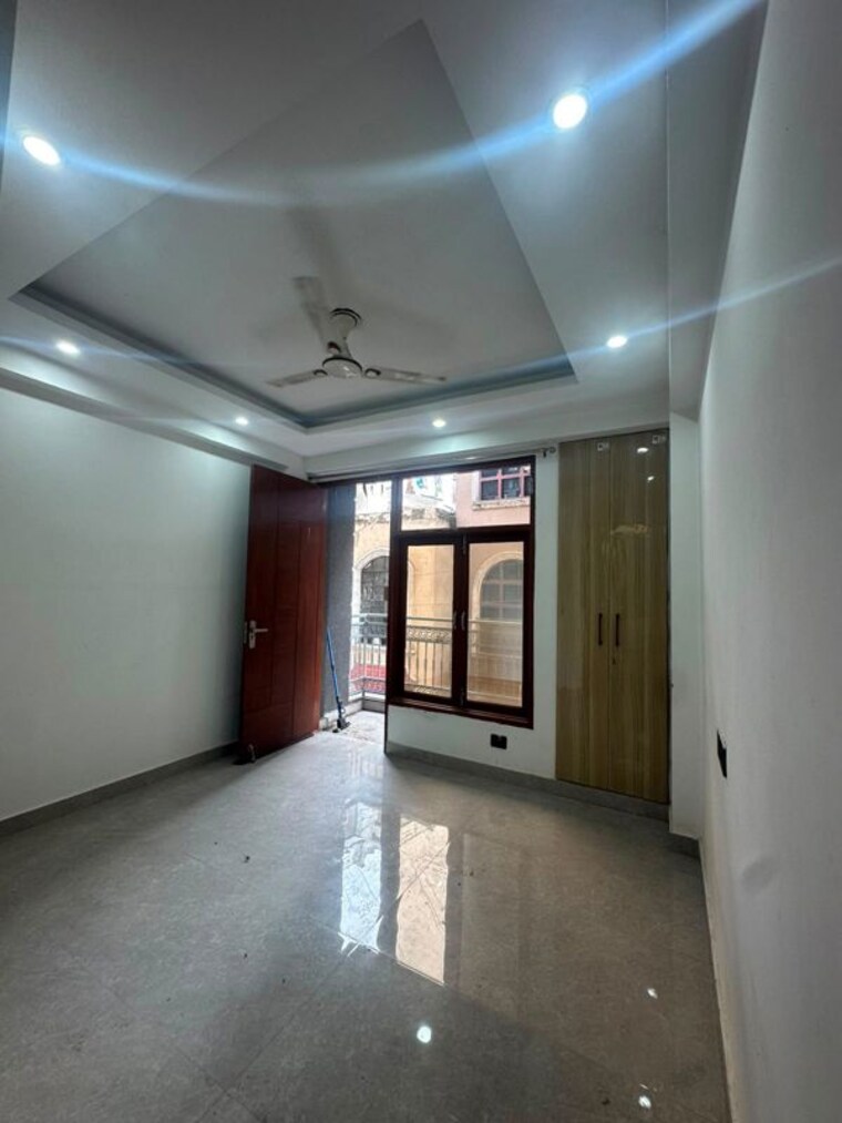 Room, freedom fighters enclave 1 Bedroom 600 Sq.Ft. Builder Floor In Freedom Fighters Enclave Delhi 10515790