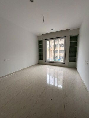Room in 3 BHK Apartment at Northcape Venicia, Baner – for Rent