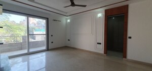 Room in 2 BHK Builder Floor at Sector 21 – for Rent
