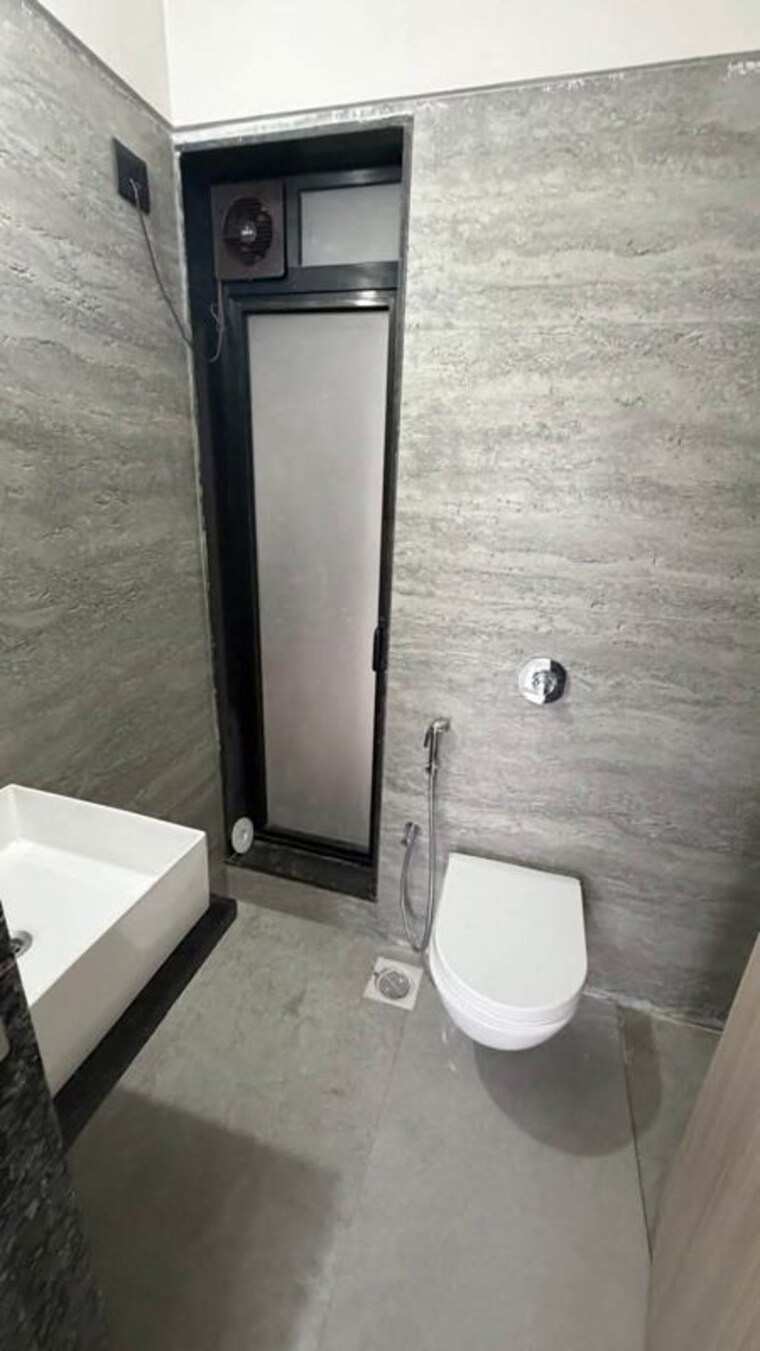 Bathroom, paradigm-antalya 2 Bedroom 655 Sq.Ft. Apartment In Oshiwara Mumbai 10515813