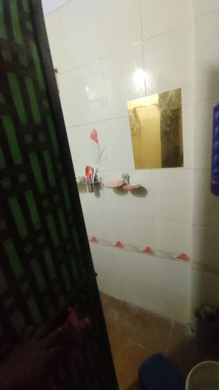 Bathroom, shree-apartment-majiwada 1.5 Bedroom 810 Sq.Ft. Apartment In Majiwada Thane 10515838