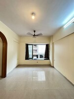 1 BHK 525 Sq.Ft. Apartment in Kandivali East