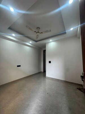 Room in 1 BHK Apartment at Saket – for Rent