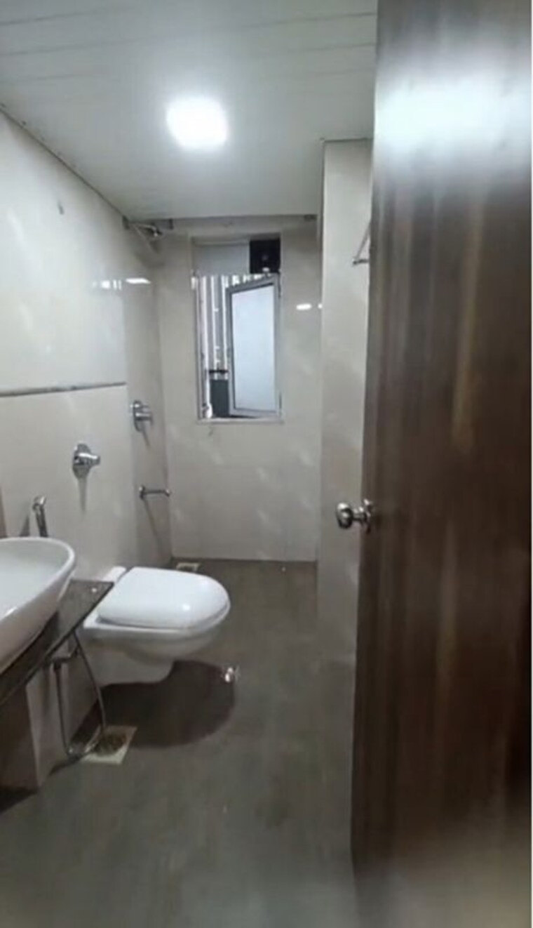 Bathroom, devnani-kailasa 2 Bedroom 845 Sq.Ft. Apartment In Chembur Mumbai 10515867