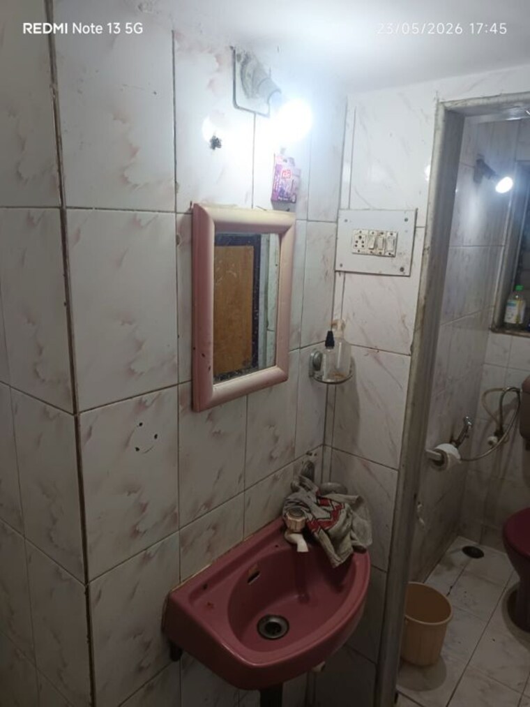 Bathroom, ganesh-tower 1 Bedroom 650 Sq.Ft. Apartment In Naupada Thane 10515875