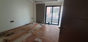 Room in 2 BHK Builder Floor at Sector 21 – for Rent