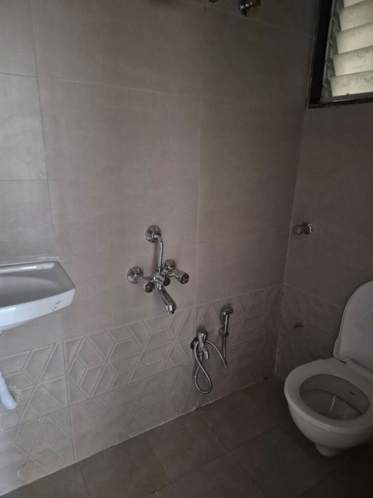 Bathroom, sea-jewel 2 Bedroom 625 Sq.Ft. Apartment In Malad East Mumbai 10515889