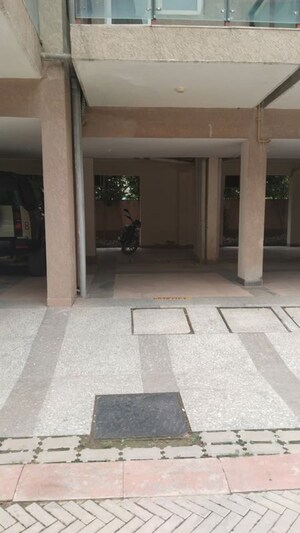 Parking in 2 BHK Builder Floor at BPTP The Pedestal, Sector 70a – for Sale