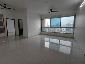 Hall in 3 BHK Apartment at Shreeji Atlantis, Malad West – for Rent