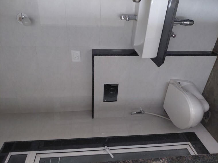 Bathroom, shreeji-atlantis 3 Bedroom 1033 Sq.Ft. Apartment In Malad West Mumbai 10515900