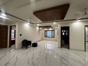 Team Area in 3 BHK Builder Floor at TDI The Retreat, Sector 89 – for Sale