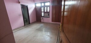 Room in 2 BHK Builder Floor at Palam Vihar Residents Association, Palam Vihar – for Rent