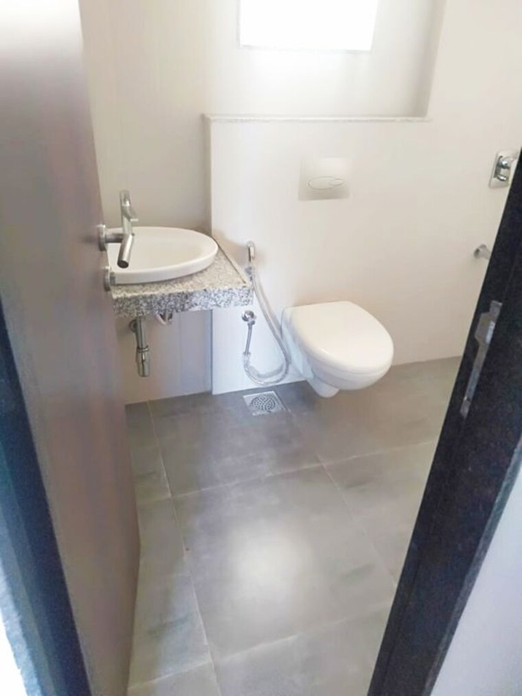 Bathroom, sheth-avalon 4 Bedroom 2750 Sq.Ft. Apartment In Laxmi Nagar Thane 10515936