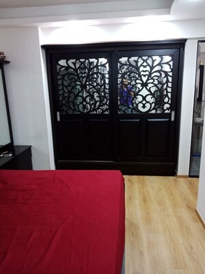Bedroom in 4 BHK Apartment at Sheth Avalon, Laxmi Nagar – for Rent