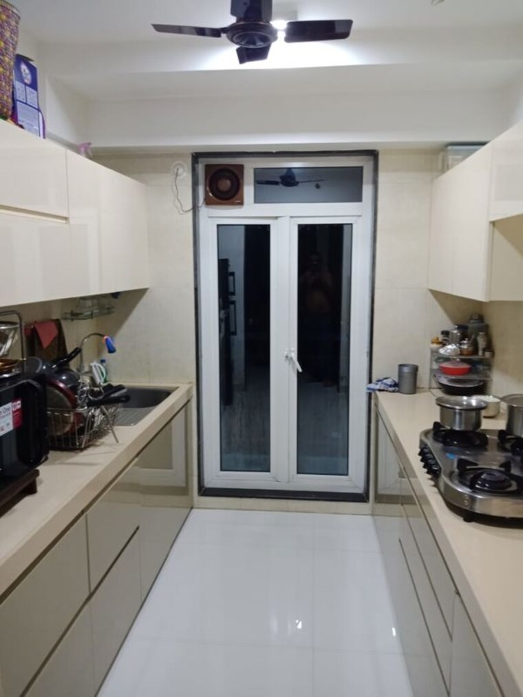 Balcony, sheth-avalon 4 Bedroom 2750 Sq.Ft. Apartment In Laxmi Nagar Thane 10515936