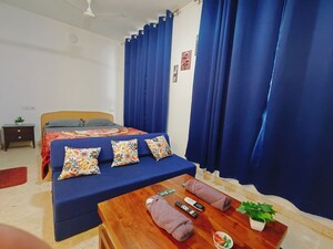 Bedroom in 1 RK Apartment at Hiranandani Estate Solitaire C, Ghodbunder Road – for Rent