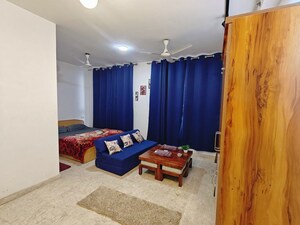 Bedroom in 1 RK Apartment at Hiranandani Estate Solitaire C, Ghodbunder Road – for Rent