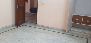 Room in 3 BHK Builder Floor at Palam Vihar – for Rent