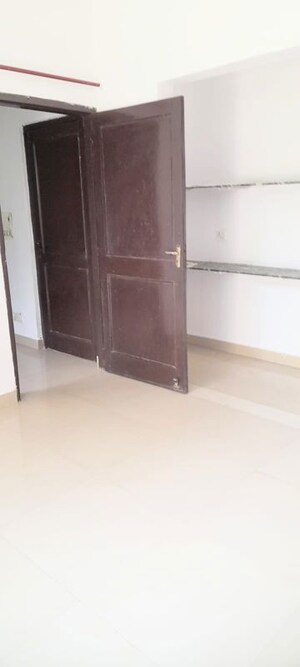 Furnished Amenities in 1 BHK Apartment at Sector 26 – for Rent