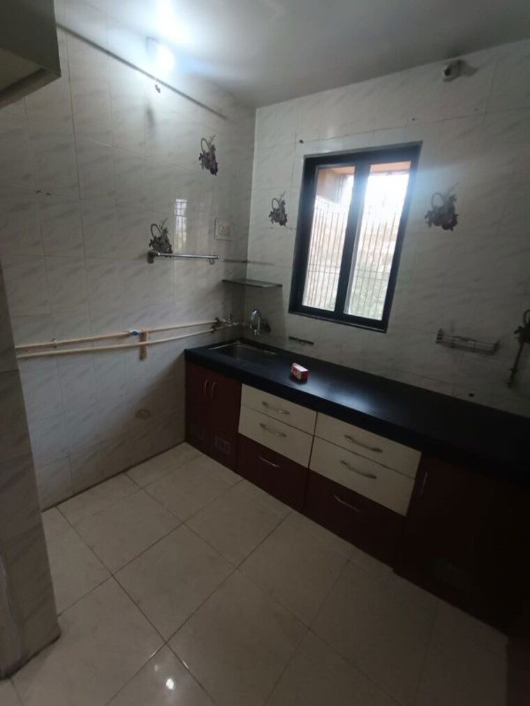 Kitchen, neelkanth-lake-view 3 Bedroom 1350 Sq.Ft. Apartment In Pokhran Road No Two Thane 10515966