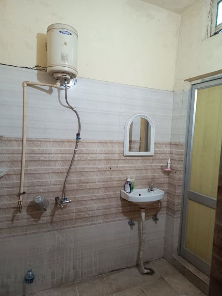 Bathroom, e block sbs nagar 2 Bedroom 100 Sq.Yd. Builder Floor In E Block Sbs Nagar Ludhiana 10515963