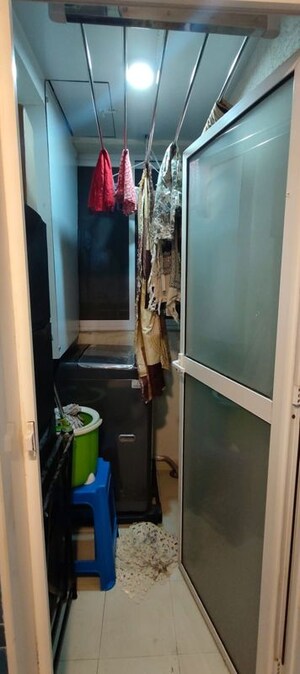 Furnished Amenities in 1 BHK Apartment at Lodha Amara, Kolshet Road – for Sale