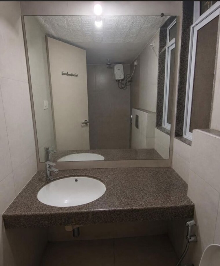 Bathroom, ashok-nagar-chs-andheri 1 Bedroom 485 Sq.Ft. Apartment In Andheri East Mumbai 10515993