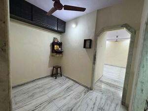 Room in 1.5 BHK Apartment at Premraj CHS, Mulund East – for Rent